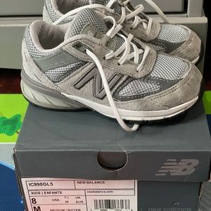 Grey New balance 990v5